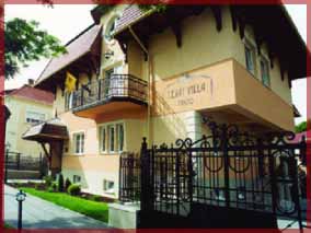 Miskolc Pensjonat L&eacute;vay Villa***